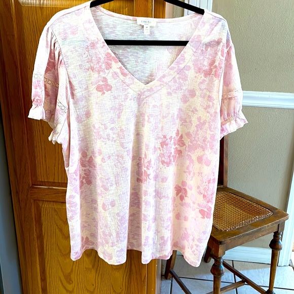 Como Blu Pink and white floral 2X women’s blouse plus size - Picture 1 of 4